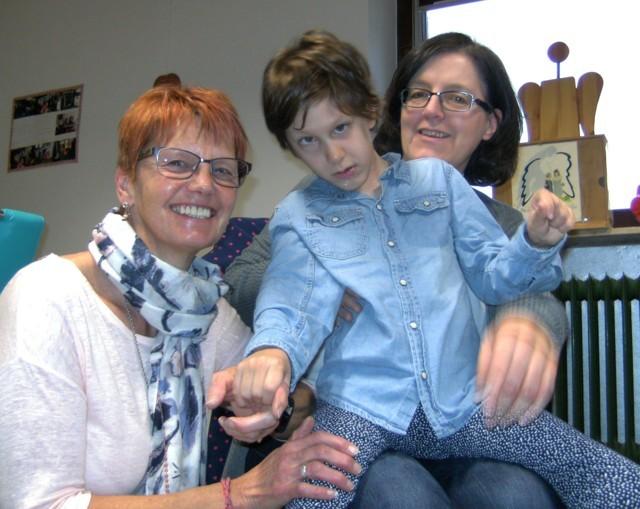 Am 17.02.2017 hatten wir mit der kleinen Johanna und Mama Simone (rechts) lieben Besuch in unserer Geschäftsstelle; links im Bild unser Vorstandsmitglied Diana Eicher